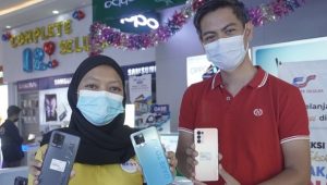 Adira Insurance dan Complete Selular Beri Proteksi Smartphone Rusak, Diganti Baru!