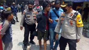 Kepergok Merampas Handphone di Surabaya, Nyaris Dihakimi Massa