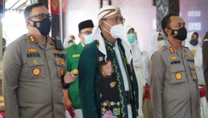 Kapolres Pasuruan Mengikuti Upacara Hari Jadi Provinsi Jawa Timur Ke-76 Tahun 2021