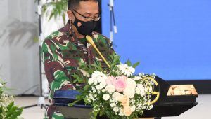 Dankodikopsla Kodiklatal Buka Lomba Pesparawi TNI AL Wilayah Timur Tahun 2021