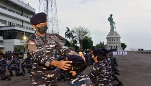 Penyiraman ‘Tirta Amertha Putera Samudera Dewa Ruci’, Warnai Tradisi Penerimaan Perwira Remaja AAL LXVI TA 2021