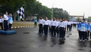 Pererat Kekeluargaan Dankodiklat TNI AL Gelar Olahraga Bersama dan Panggung Prajurit