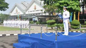 Dankodiklat TNI AL Bersama Prajurit dan PNS Peringati Hari Pahlawan Tahun 2021