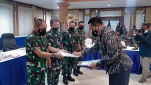 Inspektur Kodiklatal Pimpin Acara Exit Meeting Tim BPK RI Dengan Kotama TNI AL Wilayah Surabaya