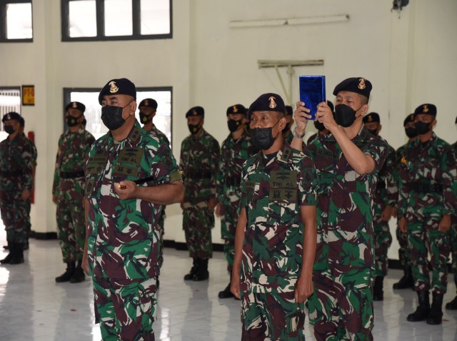 Letkol Laut (T) Ali Chasan Murrado, A.Md. Jabat Komandan Setatek Pusdiktek Kodiklat TNI AL