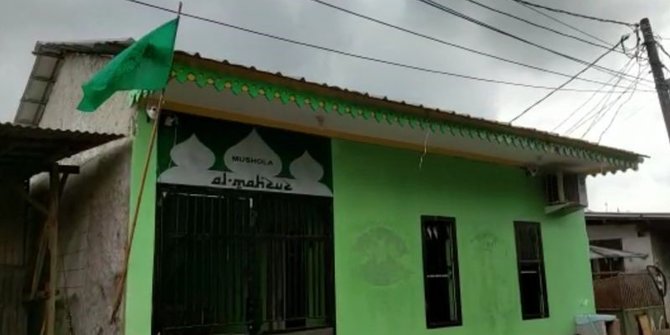 Copot 30 Bendera Ormas di Jakbar, Posko Diubah Jadi Rumah Ibadah