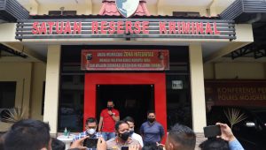 Diduga Melakukan Bunuh Karena Depresi Teringat Mendiang Ayahnya