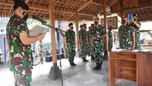 Letkol Laut (P) Wido Dwi Nugraha, S.E., M.Tr.Opsla Jabat Komandan Sekolah Komando Pasukan Katak Kodiklat TNI AL
