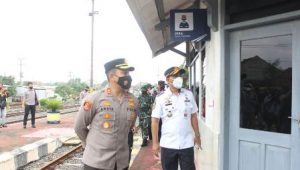 Jelang Nataru Kapolres Tinjau Stasiun Leces dan Terminal Jorongan