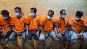 Polresta Banyuwangi Tangkap 6 Polisi Gadungan Pemeras Warga