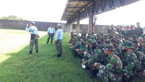 Asah Naluri Tempur, Siswa Pusdiktek Kodiklat TNI AL Latihan Menembak