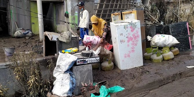 Kisah Jemput Anak Semata Wayang Terjebak Lahar Panas Semeru
