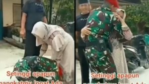 Prajurit Kopassus Sampai Sujud di Kaki Orang ini