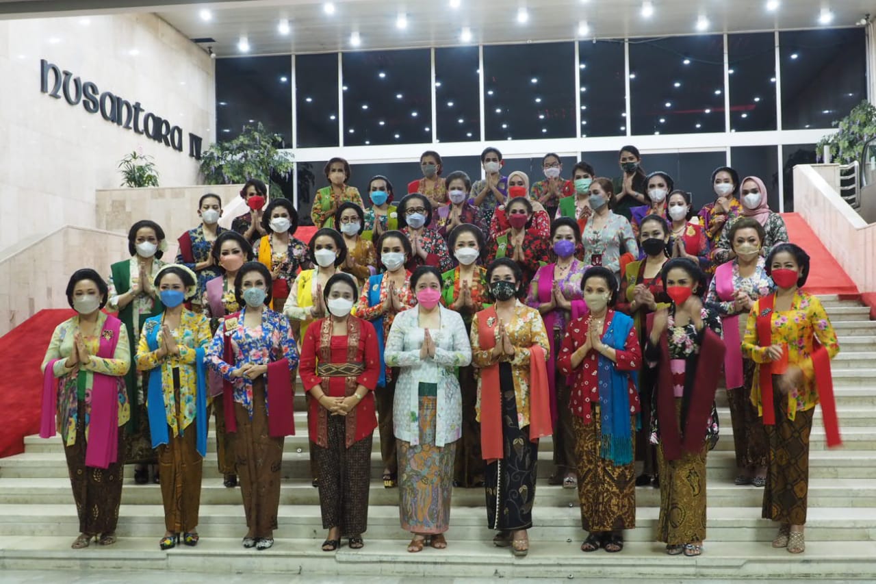 Puan Maharani Dukung Kebaya Jadi Warisan Tak Benda dari Indonesia