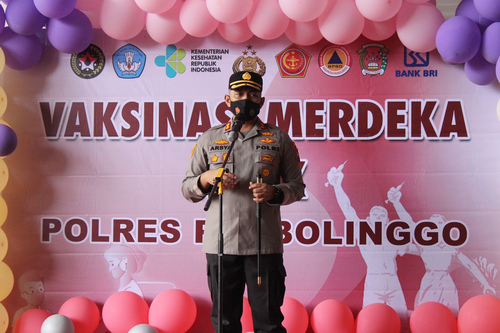 Ajak Minat Anak Vaksin, Polres Probolinggo Datangkan Gatot Kaca dan Badut hingga Arena Bermain