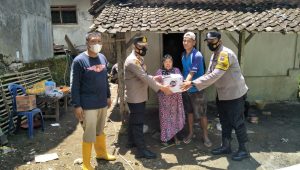 Polsek Pagak Gandeng Komunitas Sumakul Bersatu Bedah Rumah Warga Kurang Mampu