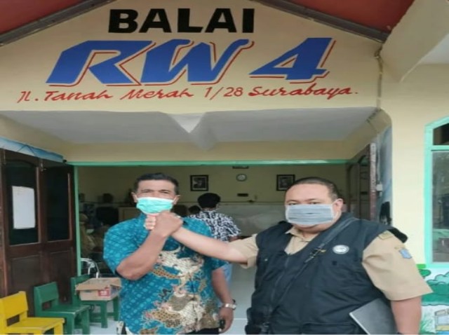 Program Lurah Tanah kalikedinding “Takasimura” Melayani Warga di Balai RW 04 Tanah Merah