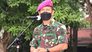 Prajurit dan PNS Kodiklat TNI AL Gelar Apel Gabungan Terakhir Bulan Januari 2022