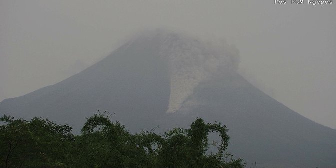 Merapi Alami 108 Kali Gempa Guguran Selama Hari Sabtu