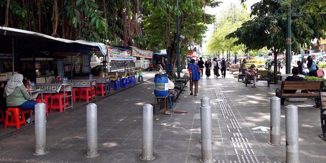 Relokasi PKL di Malioboro Beri Dampak Pendorong Gerobak