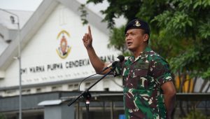 Prajurit dan PNS Kodiklat TNI AL Gelar Apel Gabungan Awal Bulan Februari 2022