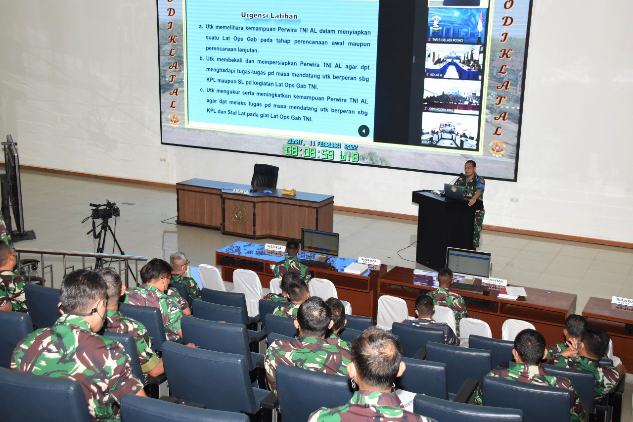 Pelaku Latsunaslat TA 2022 Dapatkan Pembekalan Pelaksanaan Latihan Melalui Vicon