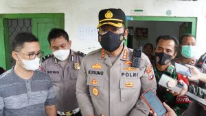 Kapolresta Sidoarjo Besuk Bocah Gastroschisis di Tanggulangin