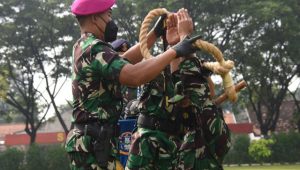 Komandan Kodiklatal Buka Diktukpa TNI AL Angkatan LII
