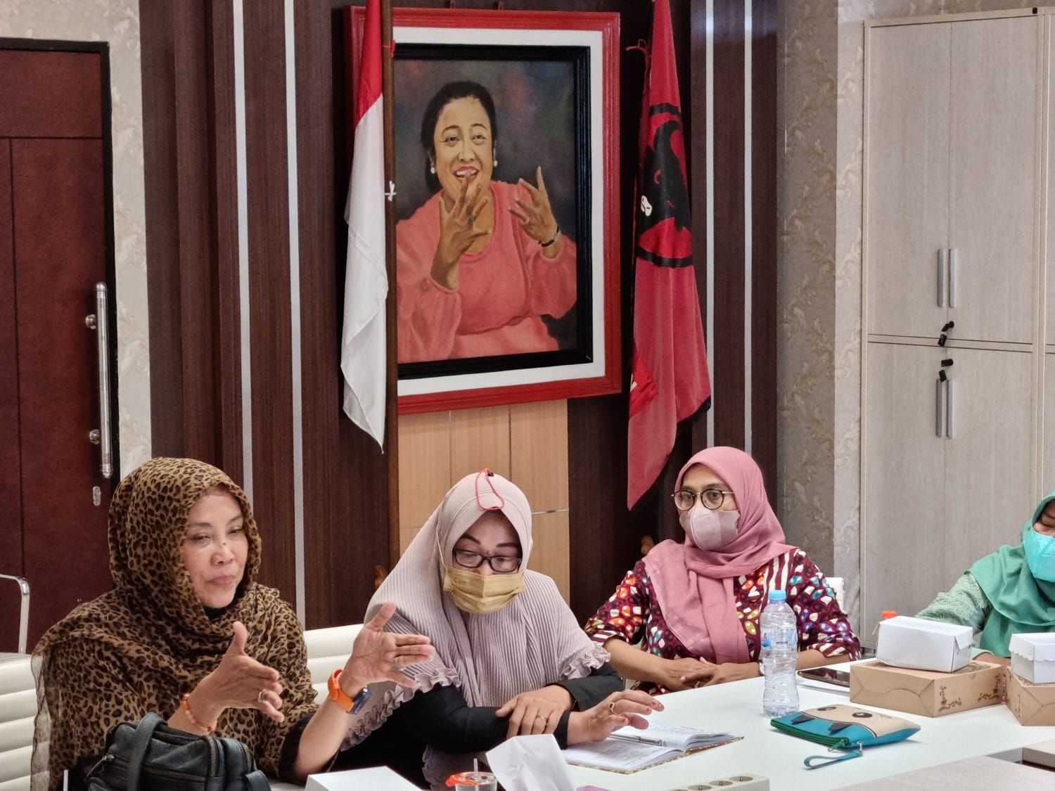 Forum Discussion Group (FGD) Kader Kesehatan di DPRD Kota Surabaya, Colling Down Dulu