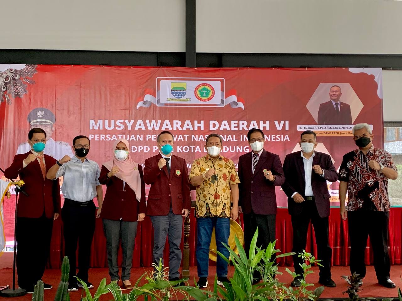 Yana Berharap Perawat Berikan Layanan Terbaik Pada Pasien Covid-19