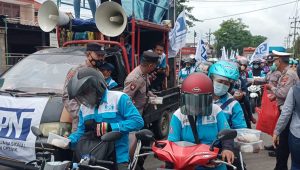 Demo Buruh Menuntut Pencabutan Aturan Baru Tentang Aturan Pencairan JHT