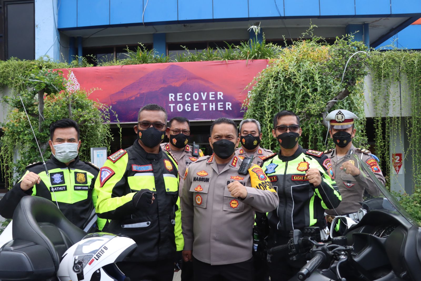 Pastikan Pengamanan Perayaan Nyepi Aman dan Lancar, Dirlantas Polda Jatim Kunjungi Pelabuhan Ketapang Banyuwangi