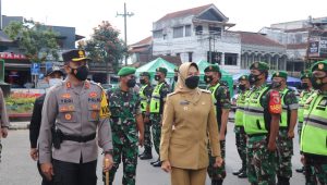 Pimpin Apel Gelar Pasukan Sambut W20, Kapolres Batu: Tingkatkan Sinergitas dan Disiplin Prokes