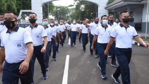 Bangun Soliditas Dankodiklatal Ajak Pejabat Utama dan Prajurit Olahraga Bersama