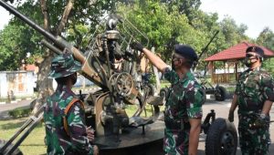 Jelang Lattek Menembak Meriam dan Demolisi Siswa Dikmata Angkatan XLI/I Kodiklatal Gelar Apel Kelengkapan