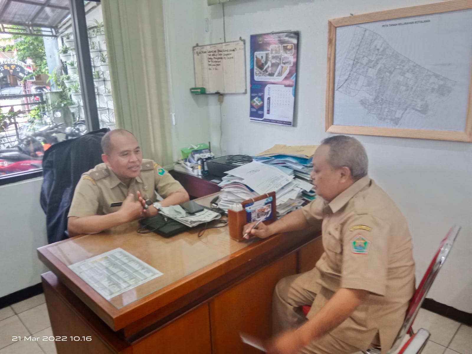 Kelurahan Kotalama, Pegawai di Sini Sangat Tanggap dan Cepat untuk Melayani Warga Masyarakat