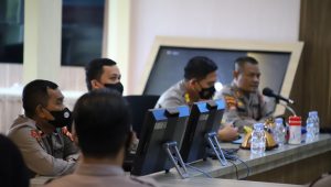 4 Polres Jajaran Polda Jatim Lakukan Asistansi Pengendalian Massa di Polres Gresik
