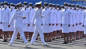 Komandan Kodiklatal Lantik dan Sumpah Siswa Dikmaba TNI AL Angkatan XLI/2