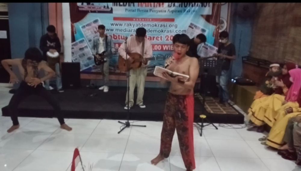 HUT Media Rakyat Dekorasi Miliki Tema Usung Suara Rakyat