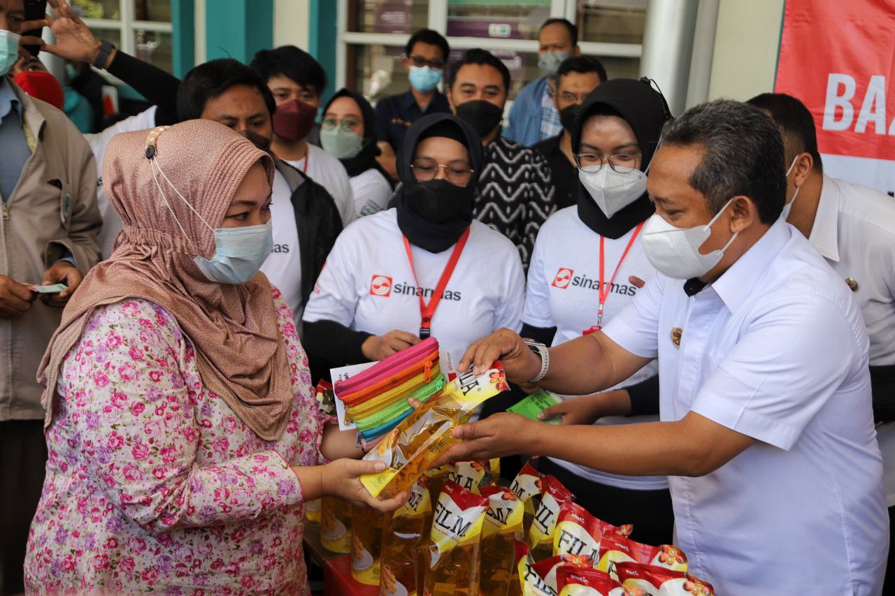 Minyak Goreng Kemasan Rp15.000 Hadir di Kota Bandung