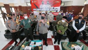 Waka Polda Jatim Ikuti Vaksinasi Massal Serentak Secara Virtual Melalui Zoom Meeting Bersama Wakapolri
