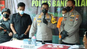 Tangkap Pengedar Narkoba, Polres Bangkalan Berhasil Amankan Ratusan Gram Sabu – sabu
