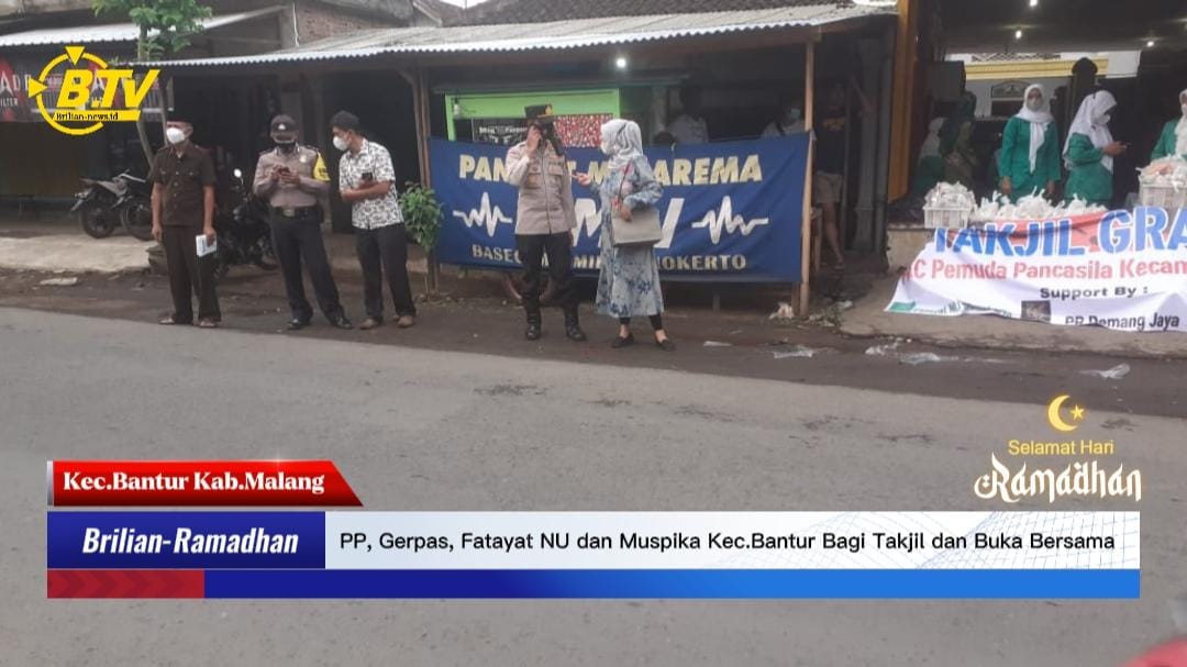 Ormas PP, Fatayat NU, Gerpas, Aremania Laok Kali dan Muspika Kec. Bantur Bagi Takjil dan Buka Bersama