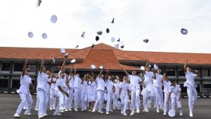 40 Siswa Mantan Dikmapa PK TNI AL Angkatan XXVIII Khusus Tenaga Kesehatan Siap Mengabdi Kepada TNI AL