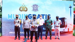 Lepas Mudik Gratis Polri, Kapolri: Bantu Masyarakat dan Kurangi Beban Jalan