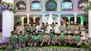 Forkopimda Jatim Ikuti Parade Bedug di Masjid Nasional Al-Akbar Surabaya
