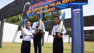 Peringati Hardikal Ke-76, Para Pati TNI AL Tunjukan Kemampuan Menembak