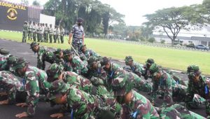 Siswa Diktukpa TNI AL Angkatan ke-52 Resmi Jadi Keluarga Besar Pusdikbanmin
