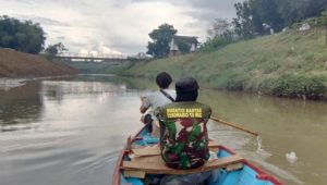 Ikan Kembali Muncul di  Sungai Cisangkuy, Yu Mancing