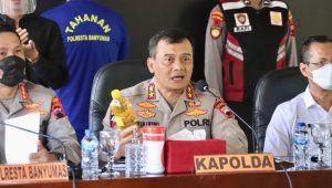 Polda Jateng Ungkap Kasus Peredaran Minyak Goreng Kemasan Tanpa Ijin Edar di Banyumas. 14 Ton Barang Bukti Disita